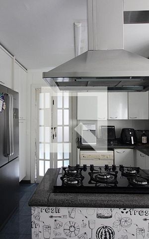 Casa à venda com 300m², 3 quartos e 6 vagasCozinha