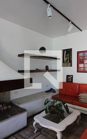 Casa à venda com 300m², 3 quartos e 6 vagasSala