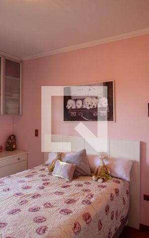 Casa à venda com 264m², 3 quartos e 6 vagas Casa à venda com 264m², 3 quartos e 6 vagasQuarto 2