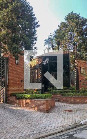 Apartamento à venda com 160m², 3 quartos e 3 vagasFachada e portaria