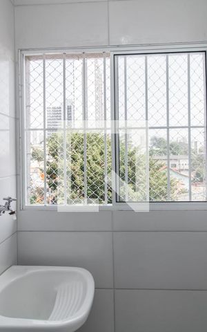 Apartamento à venda com 40m², 2 quartos e sem vaga Apartamento à venda com 40m², 2 quartos e sem vagaÁrea de Serviço