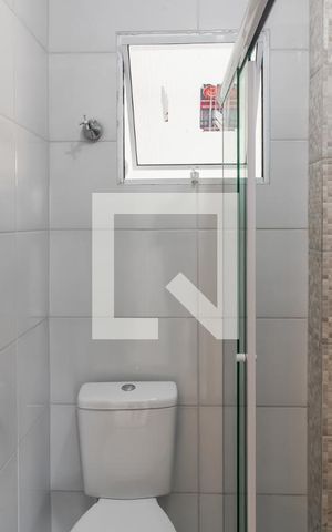 Apartamento à venda com 40m², 2 quartos e sem vaga Apartamento à venda com 40m², 2 quartos e sem vagaBanheiro