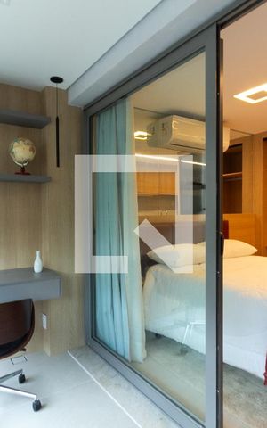 Studio para alugar com 29m², 1 quarto e sem vaga Studio para alugar com 29m², 1 quarto e sem vagaVaranda