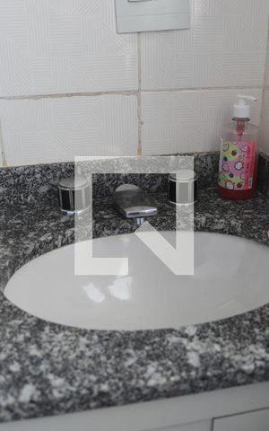 Apartamento à venda com 144m², 3 quartos e 2 vagasBanheiro da Suíte 1