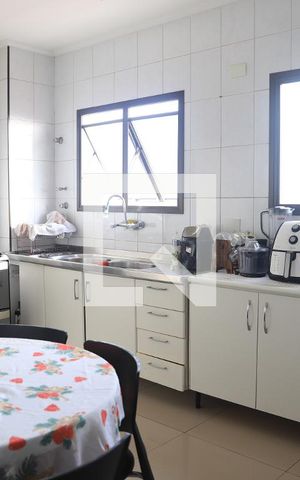 Apartamento à venda com 144m², 3 quartos e 2 vagasCozinha
