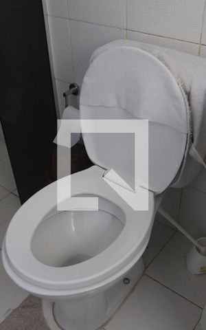 Apartamento à venda com 144m², 3 quartos e 2 vagasBanheiro da Suíte 1