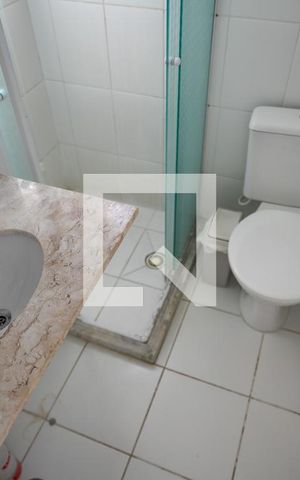Apartamento para alugar com 48m², 2 quartos e 1 vaga Apartamento para alugar com 48m², 2 quartos e 1 vagaBanheiro