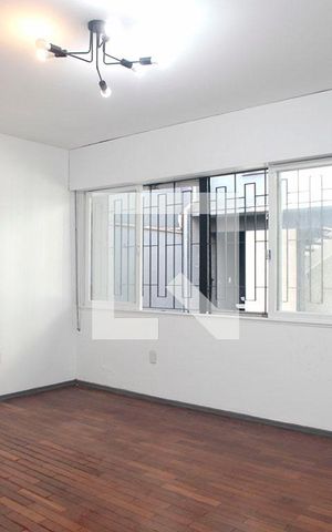 Casa à venda com 350m², 3 quartos e 1 vagaQuarto 1 Suíte