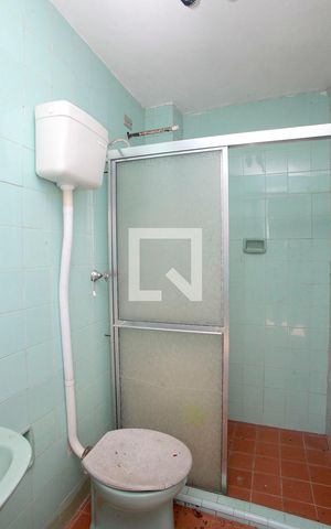Casa à venda com 350m², 3 quartos e 1 vagaBanheiro 4 Serviço