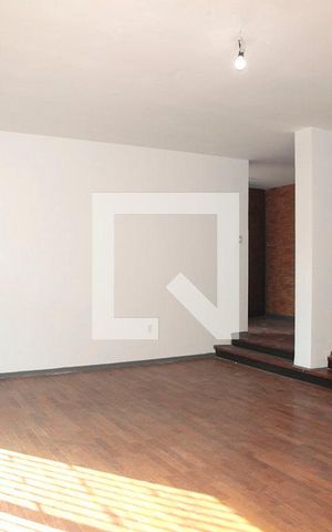 Casa à venda com 350m², 3 quartos e 1 vagaSala 1