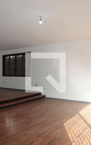 Casa à venda com 350m², 3 quartos e 1 vagaSala 1