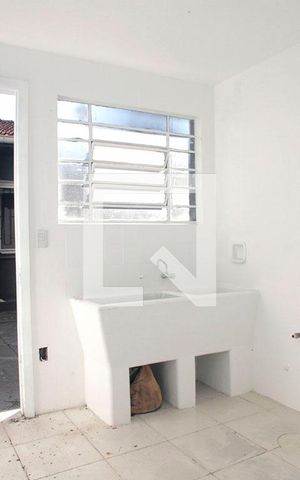 Casa à venda com 350m², 3 quartos e 1 vagaÁrea de Serviço