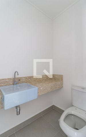 Apartamento à venda com 196m², 3 quartos e 3 vagas Apartamento à venda com 196m², 3 quartos e 3 vagasLavabo