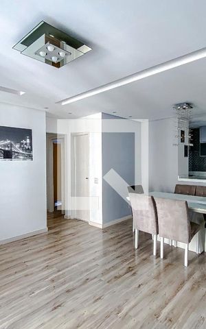Apartamento à venda com 74m², 2 quartos e 2 vagasSala