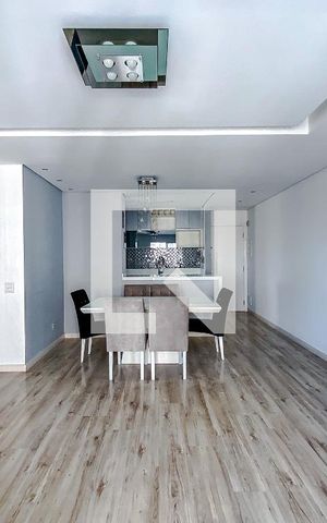 Apartamento à venda com 74m², 2 quartos e 2 vagasSala