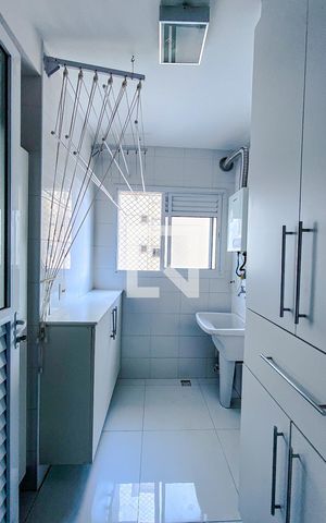 Apartamento à venda com 74m², 2 quartos e 2 vagasÁrea de Serviço