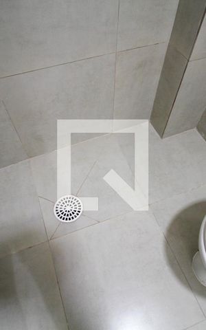 Apartamento para alugar com 45m², 1 quarto e sem vaga Apartamento para alugar com 45m², 1 quarto e sem vagaBanheiro