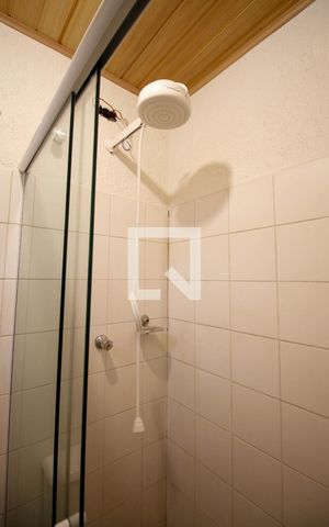 Casa à venda com 142m², 3 quartos e 2 vagas Casa à venda com 142m², 3 quartos e 2 vagasBanheiro da Edícula
