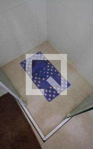 Casa à venda com 142m², 3 quartos e 2 vagas Casa à venda com 142m², 3 quartos e 2 vagasBanheiro