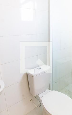 Casa de condomínio à venda com 74m², 2 quartos e 2 vagas Casa de condomínio à venda com 74m², 2 quartos e 2 vagasBanheiro da Suíte 2