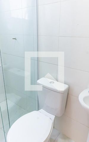 Casa de condomínio à venda com 74m², 2 quartos e 2 vagas Casa de condomínio à venda com 74m², 2 quartos e 2 vagasBanheiro da Suíte 1