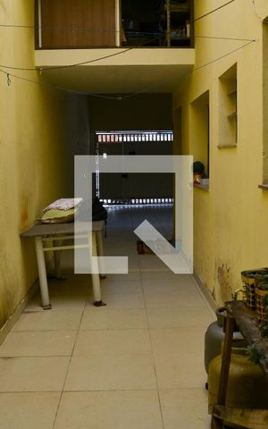 Casa à venda com 166m², 3 quartos e 3 vagas Casa à venda com 166m², 3 quartos e 3 vagasQuintal
