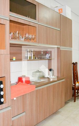 Casa à venda com 166m², 3 quartos e 3 vagas Casa à venda com 166m², 3 quartos e 3 vagasCozinha