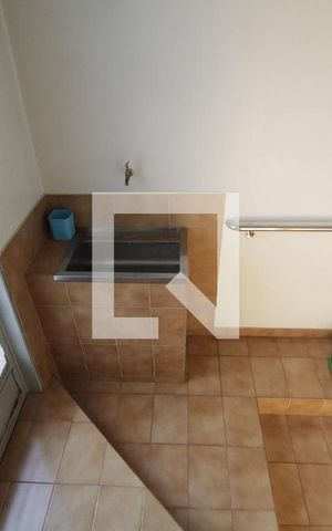 Casa para alugar com 450m², 4 quartos e 4 vagasÁrea de Serviço