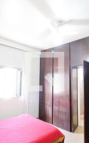 Casa para alugar com 450m², 4 quartos e 4 vagasQuarto 1 - Suíte