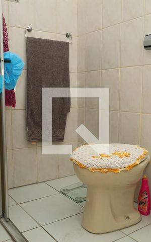 Casa à venda com 144m², 3 quartos e 2 vagasBanheiro
