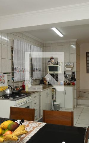 Casa à venda com 144m², 3 quartos e 2 vagasCozinha