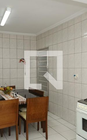 Casa à venda com 144m², 3 quartos e 2 vagasCozinha