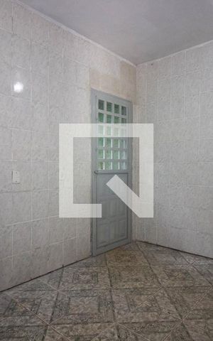 Casa para alugar com 80m², 2 quartos e 2 vagas Casa para alugar com 80m², 2 quartos e 2 vagasCozinha