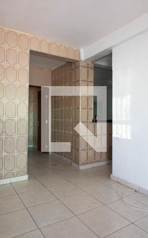 Casa para alugar com 80m², 2 quartos e 2 vagas Casa para alugar com 80m², 2 quartos e 2 vagasSala