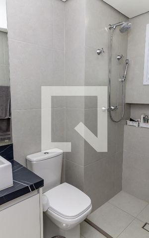 Apartamento para alugar com 100m², 2 quartos e 2 vagas Apartamento para alugar com 100m², 2 quartos e 2 vagasBanheiro da Suíte 2