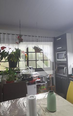 Casa à venda com 150m², 4 quartos e 2 vagasCozinha