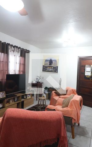 Casa à venda com 150m², 4 quartos e 2 vagasSala 1