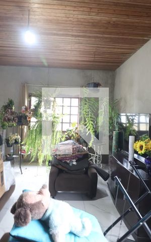 Casa à venda com 150m², 4 quartos e 2 vagasSala 2