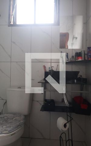 Casa à venda com 150m², 4 quartos e 2 vagasBanheiro 2