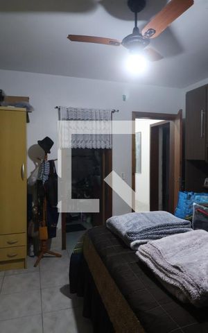 Casa à venda com 150m², 4 quartos e 2 vagasSuíte