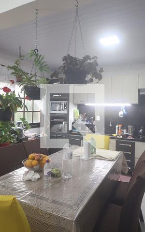 Casa à venda com 150m², 4 quartos e 2 vagasCozinha