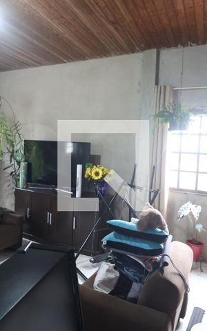 Casa à venda com 150m², 4 quartos e 2 vagasSala 2