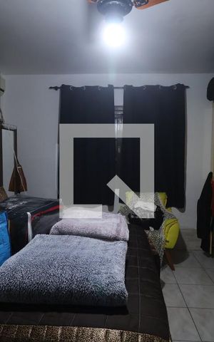 Casa à venda com 150m², 4 quartos e 2 vagasSuíte