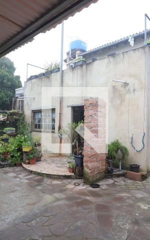 Casa à venda com 150m², 4 quartos e 2 vagasÁrea externa