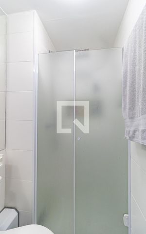 Apartamento à venda com 55m², 2 quartos e 1 vaga Apartamento à venda com 55m², 2 quartos e 1 vagaBanheiro da Suíte