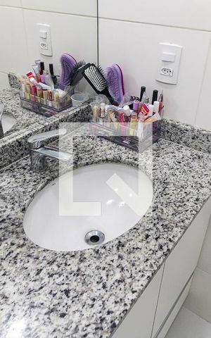 Apartamento à venda com 55m², 2 quartos e 1 vaga Apartamento à venda com 55m², 2 quartos e 1 vagaBanheiro Social