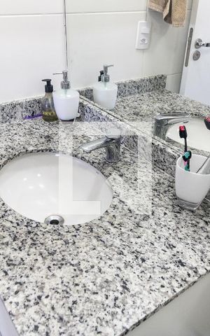 Apartamento à venda com 55m², 2 quartos e 1 vaga Apartamento à venda com 55m², 2 quartos e 1 vagaBanheiro da Suíte