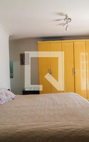Casa à venda com 123m², 3 quartos e 2 vagas Casa à venda com 123m², 3 quartos e 2 vagasQuarto 3 - Suíte