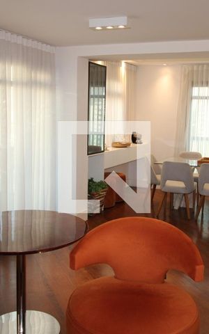 Apartamento à venda com 288m², 3 quartos e 4 vagasSala
