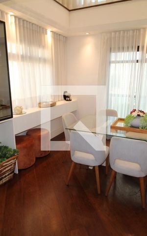 Apartamento à venda com 288m², 3 quartos e 4 vagasSala